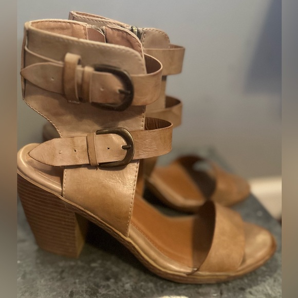 Buckle Heels - Picture 2 of 6